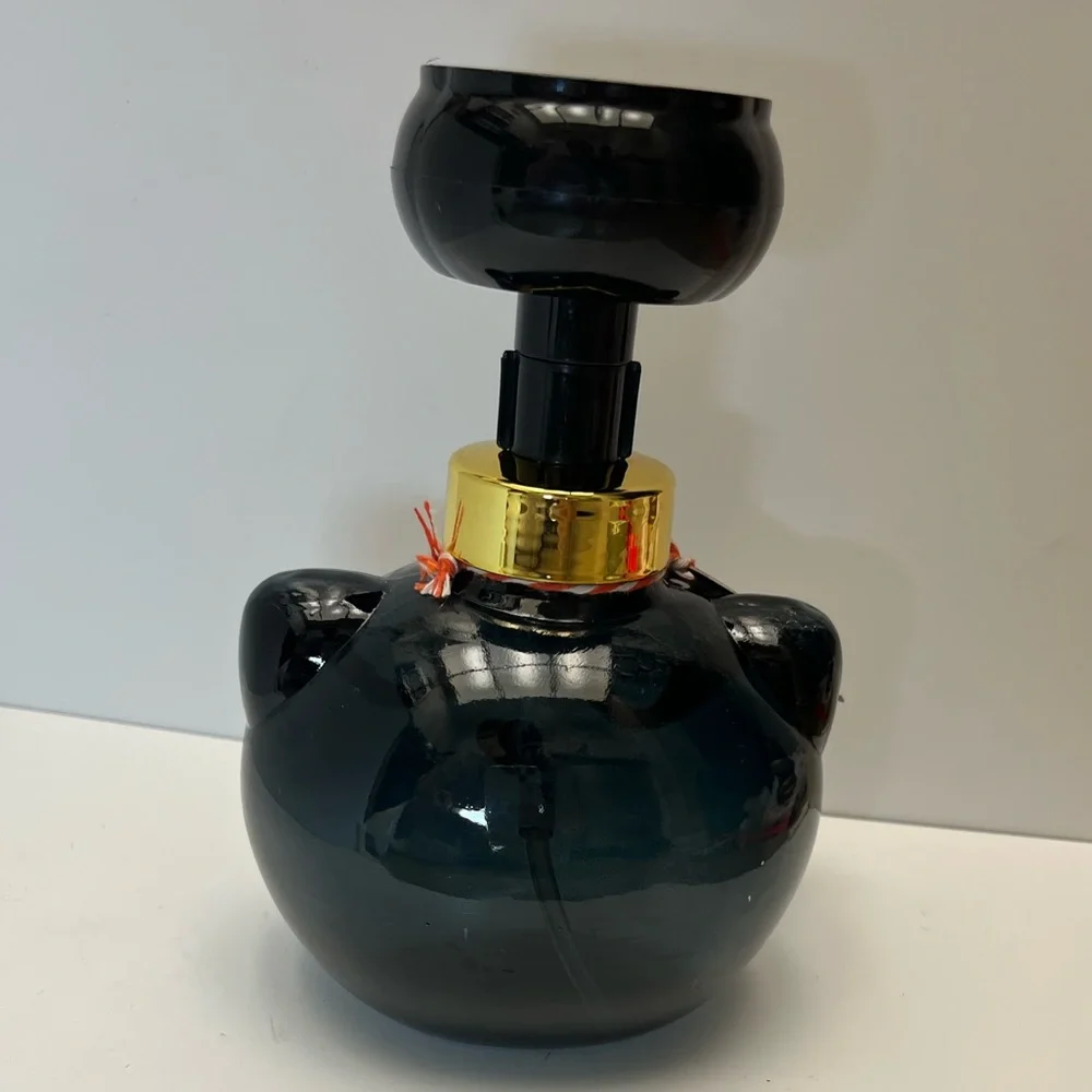 NWT ⚜️🐈‍⬛⚜️ Maison de Base Midnight Orchid Halloween Black Cat Foaming Hand Soap